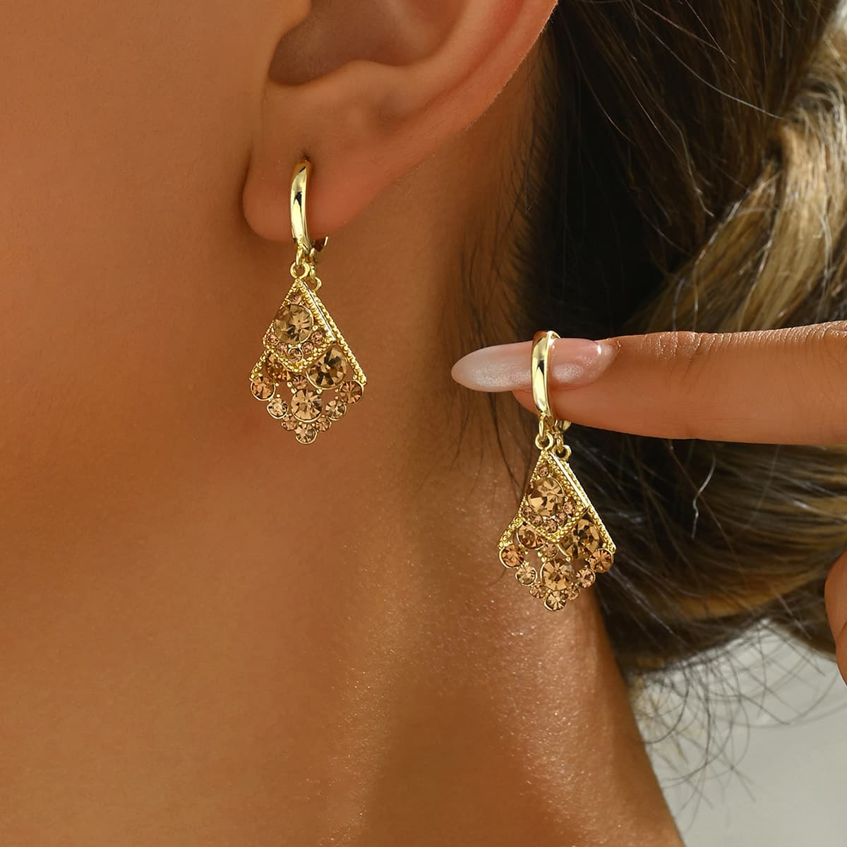 New Arrival Cross-border European American Women Dangle Earrings, Tassel Design Inlaid Cubic Zirconia, Elegant Niche Versatile Daily Ear Jewelry For Ladies